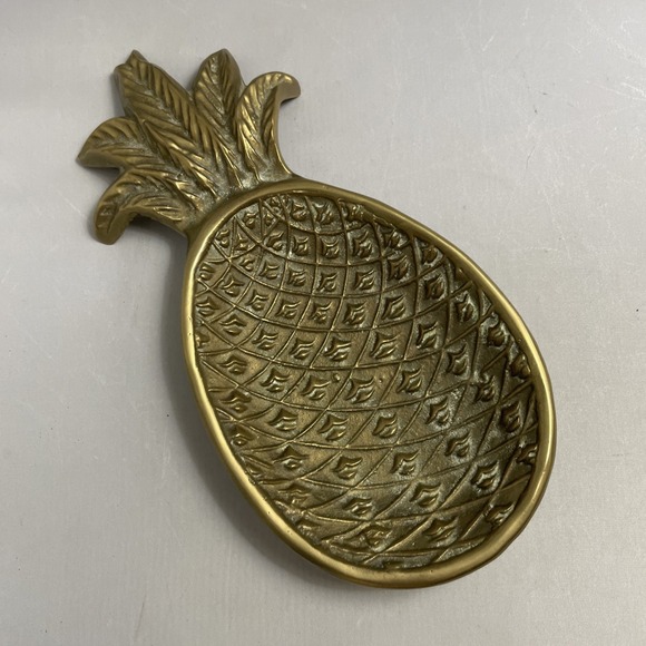 Vintage Brass Pineapple Footed Trinket Coin Keys Jewelry Dish‎ 8.75" Taiwan - Picture 1 of 8